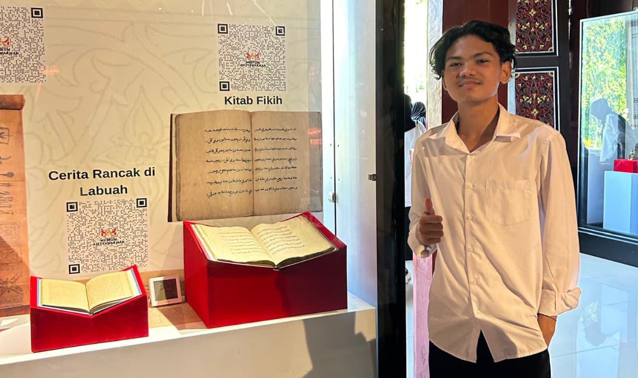 Penulis: Ari Yuliasril